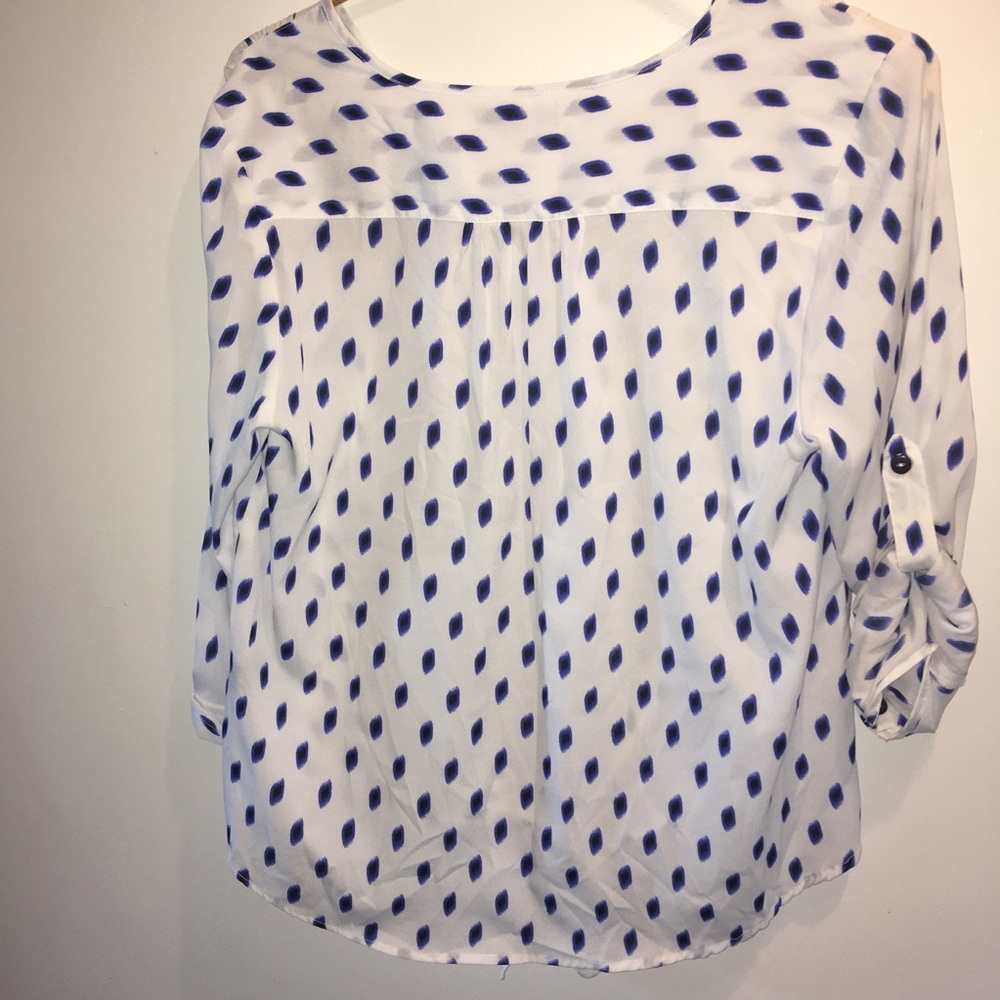 Patterned button down top - Picture 2 of 4